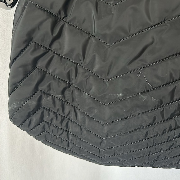 Stuart Weitzman Black Chain Strap Quilted Puffer Tote Bag Purse 🌺🌺 - Picture 7 of 7